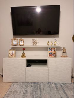 Tv stand