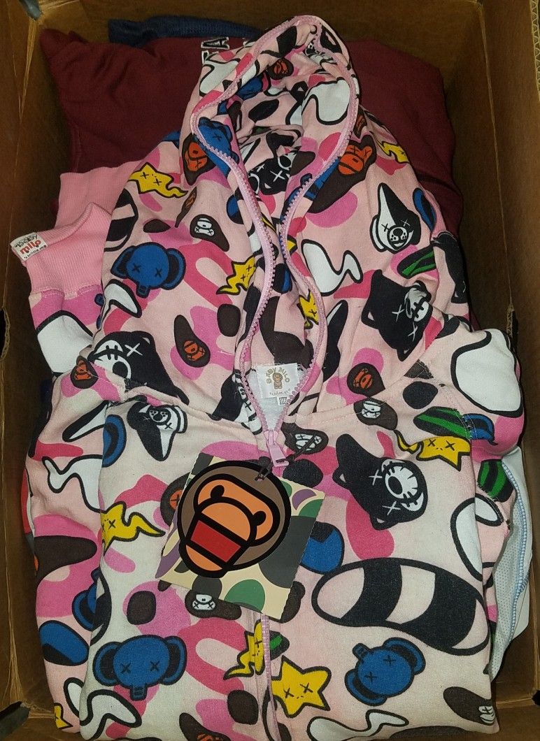 VINTAGE NEW BAPE BABY MILO HOODIE, 4XL.
