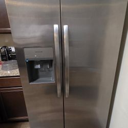 Fridgidair 2 Door Stainless Steel