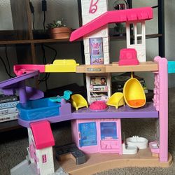 Doll House 