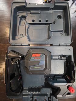 Bosch GCL100-40G Green Combination Self Leveling Laser. Read full listing