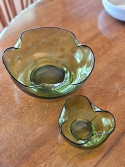 Mid-Century Modern (MCM) Style Avocado Green Glass Chip & Dip Set