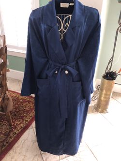 Vintage Victoria’s Secret Robe