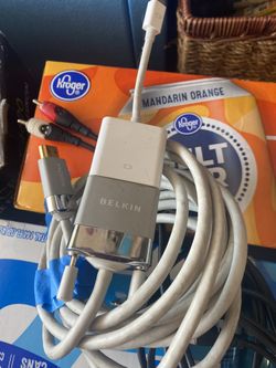 Apple Setup For Audio And Video For A Mac. Well Taken Care Of. Pickup Near Pechanga $15
