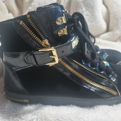 Michael Kors Size 7