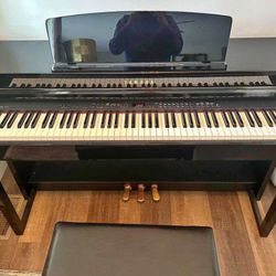 Yamaha-Clavinova-CLP-440-Digital-Piano