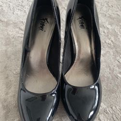 Black Pumps Size 8 Fioni Brand