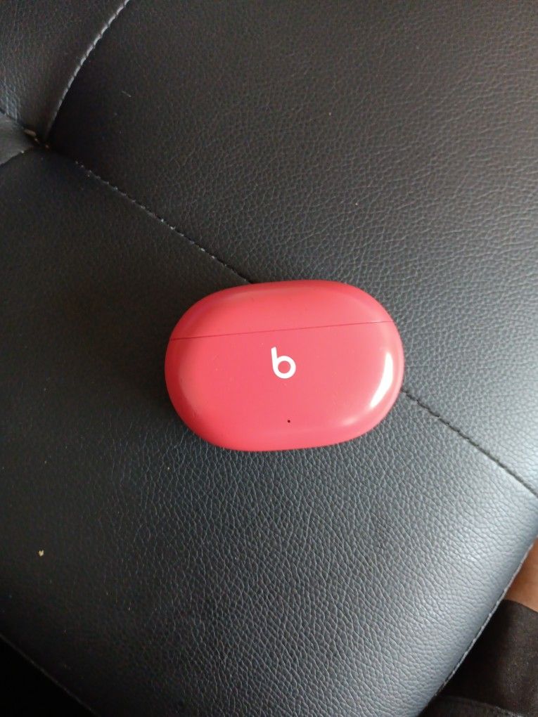 Beats Studio Buds