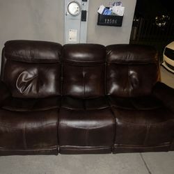 3 SEATER COUCH LEATHER