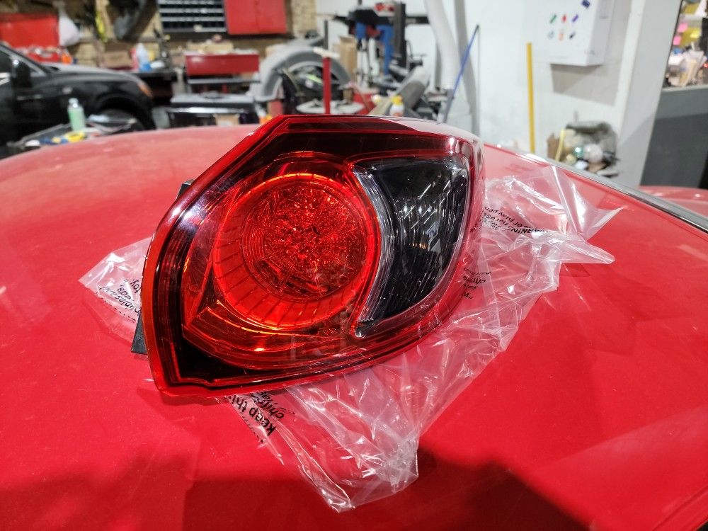 2013 - 2016 Mazda Cx5 Right Side Tail Light