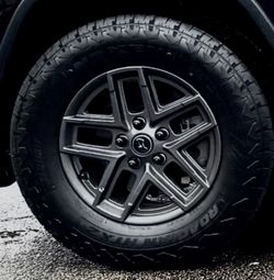 New Set Of 5 Jeep Wheels And Tires