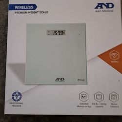 BRAND NEW A-D MEDICAL WIRELESS PREMIUM WEIGHT SCALE 