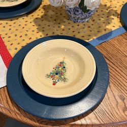 4 Fiesta Rimmed Soup Bowls/ Christmas Tree Pattern