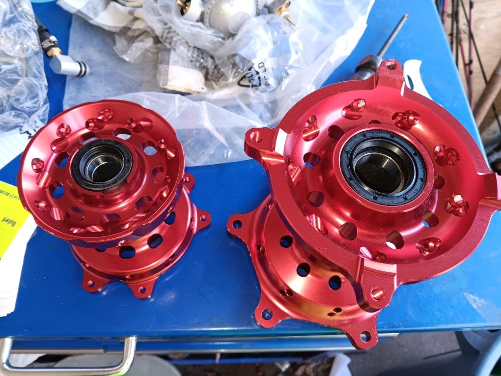 Front And Rear Hubs XR250R 1(contact info removed)