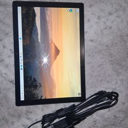 Window's surface pro 7