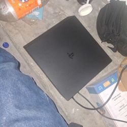 Playstation 4 Pro 1TB