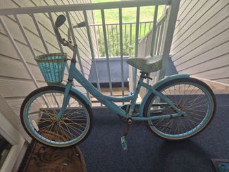 24" girls bike in good enough condition