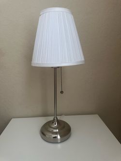 Table lamp