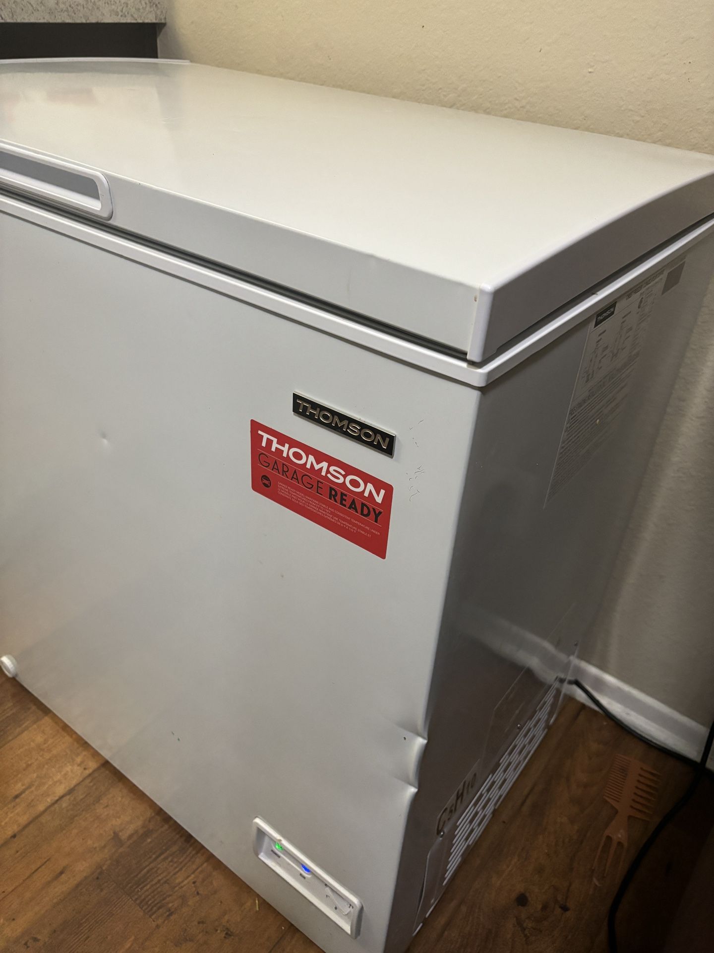 Thomson deep Freezer 