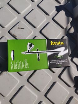 IWATA Neo CN Airbrush Gun
