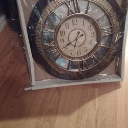 RELOJ.  GRANDE