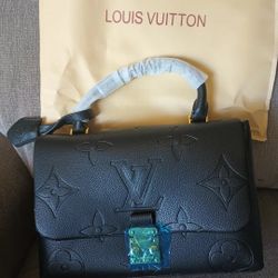 BRAND NEW HIGH END PURSES 