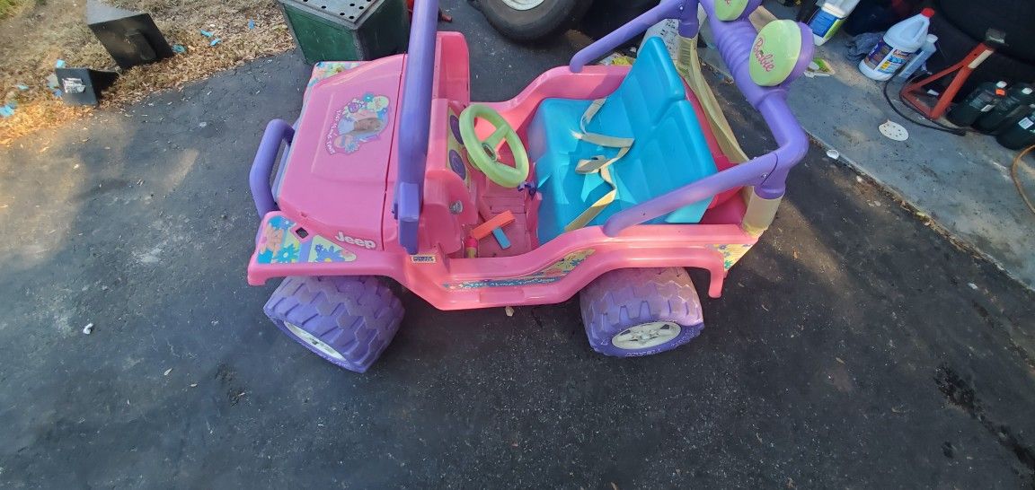 Barbie Frozen Jeep