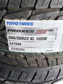 2- new tire 265 35 22 Toyo mount y balance (firm price)