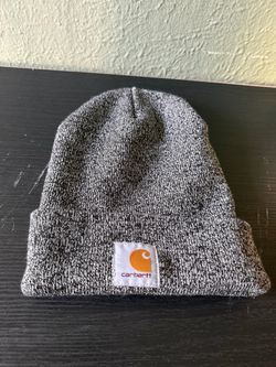 Carhartt beanie      Men size