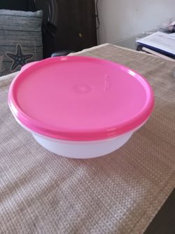 TUPPERWARE