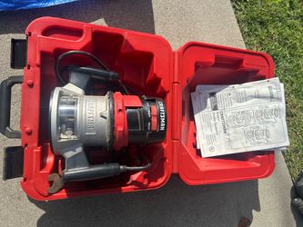 Craftsman router with router table.