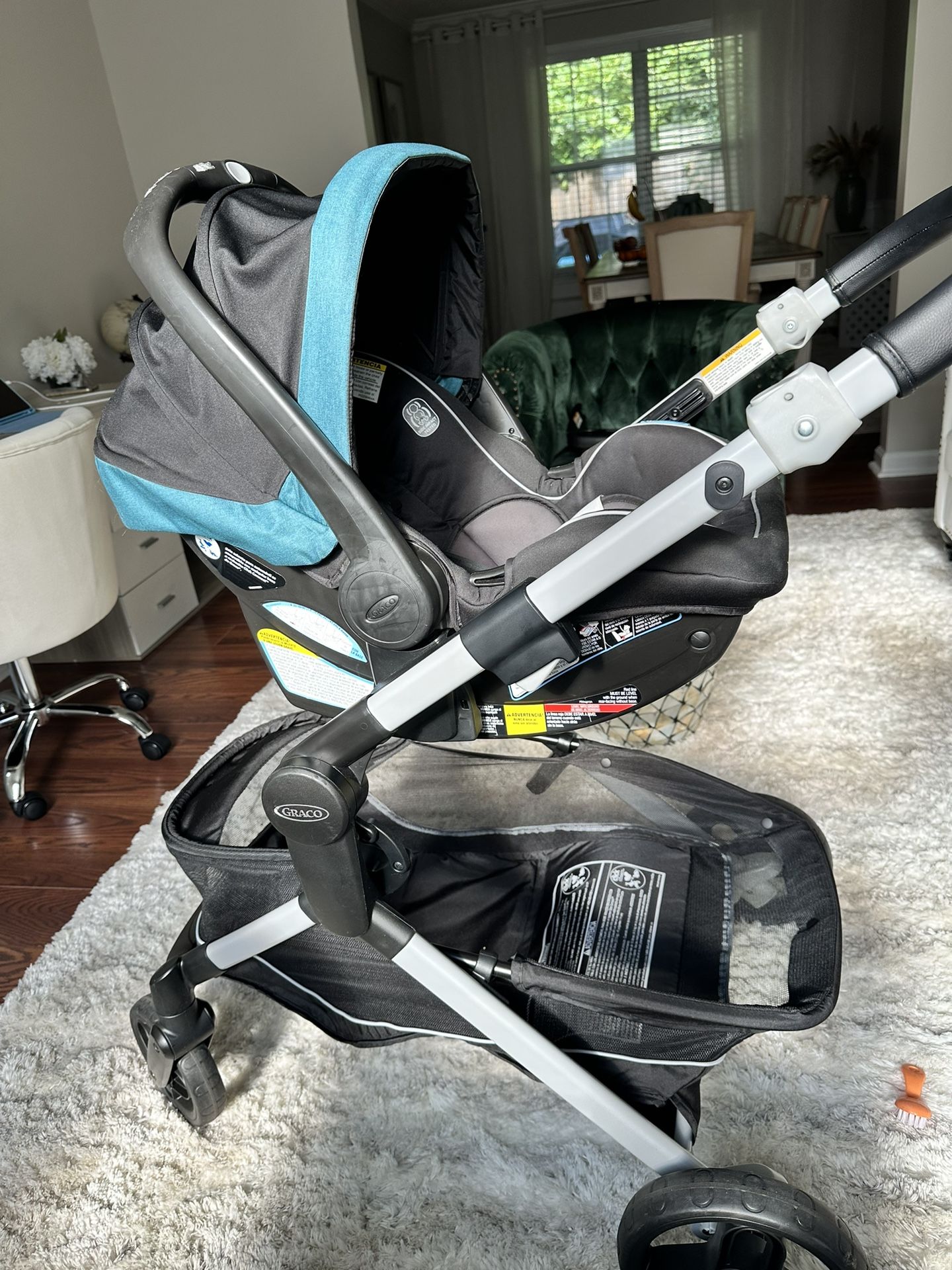 GRACO car seat and Stroller Set
