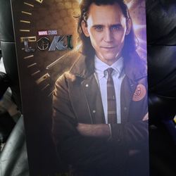 Loki season 1 hot toys (read description) no trades Disney marvel