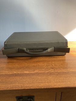 Samsonite Hard shell SILVER Attache Briefcase