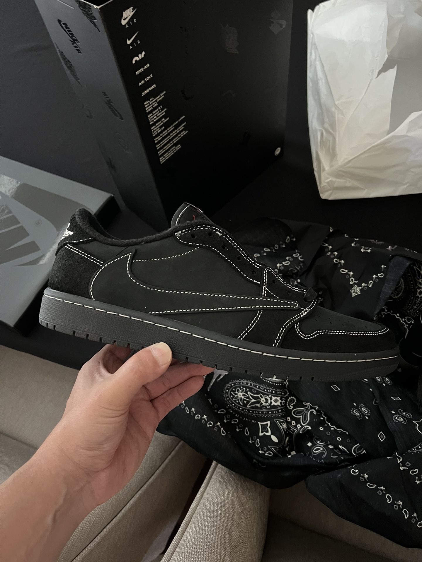 Travis low Size 11 π₯π₯π₯
