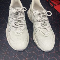 Size 6 Adidas Ozweego trainers NEW 