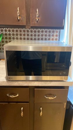Microwave - like new