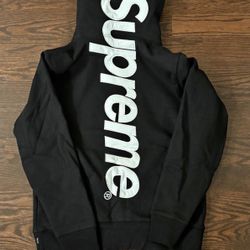 Supreme Hoodie 