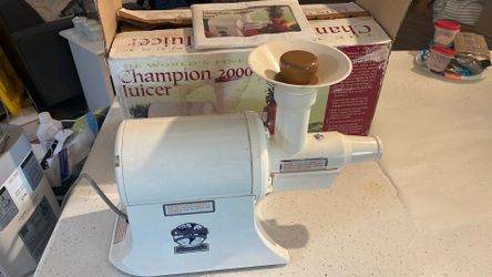 Champion juicer in box