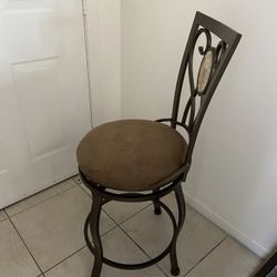 3 Stools Chairs Good For Kitchen Or Bar 