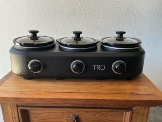 TRU triple slow cooker