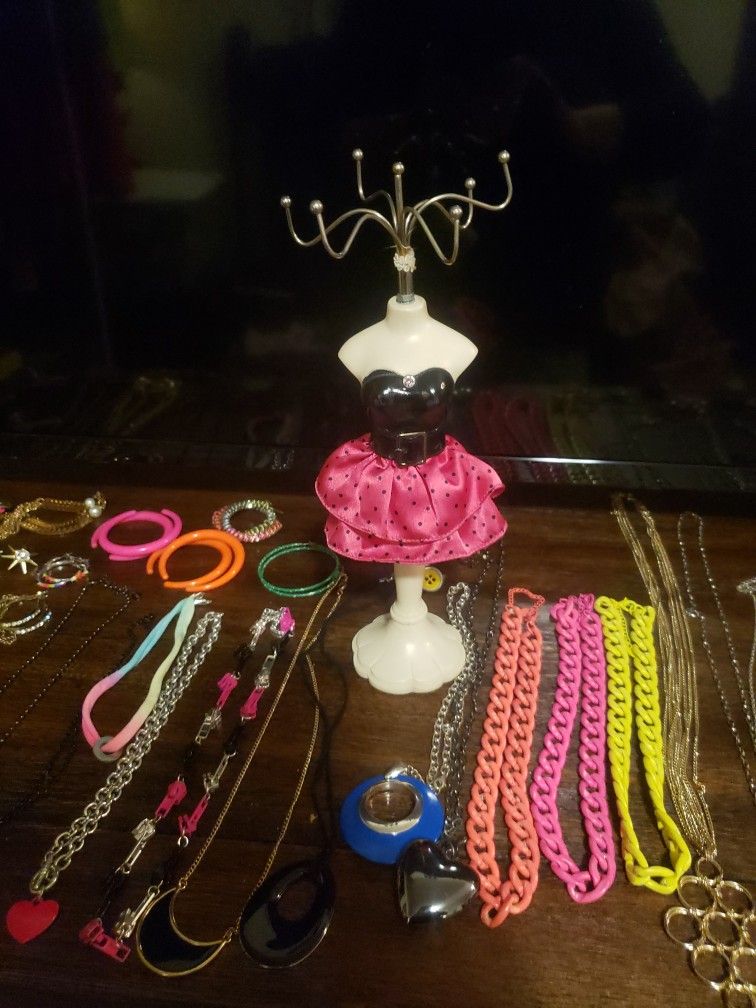 Cute Jewelry Stand