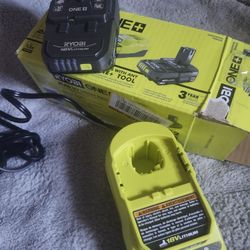 RYOBI  CARGADOR 18V  Y BATERIA  ONE+ 
