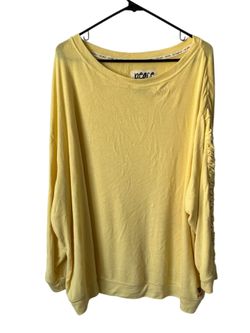 Peace Love World Yellow Knit Happy Soul Affirmation Top 3XL Long Sleeve   Comes from a pet and smoke free home.  Measurements are in the pictures. Thi