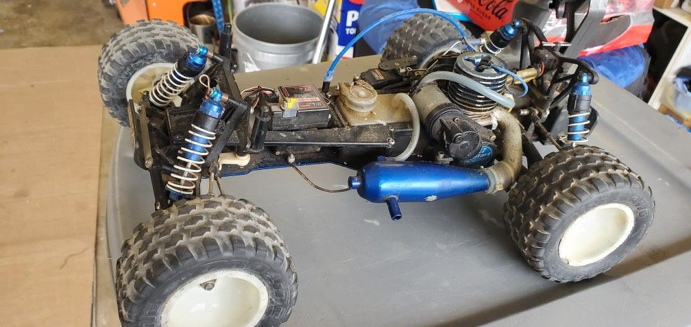 Traxxas Nitro Gas Car (Rustler)