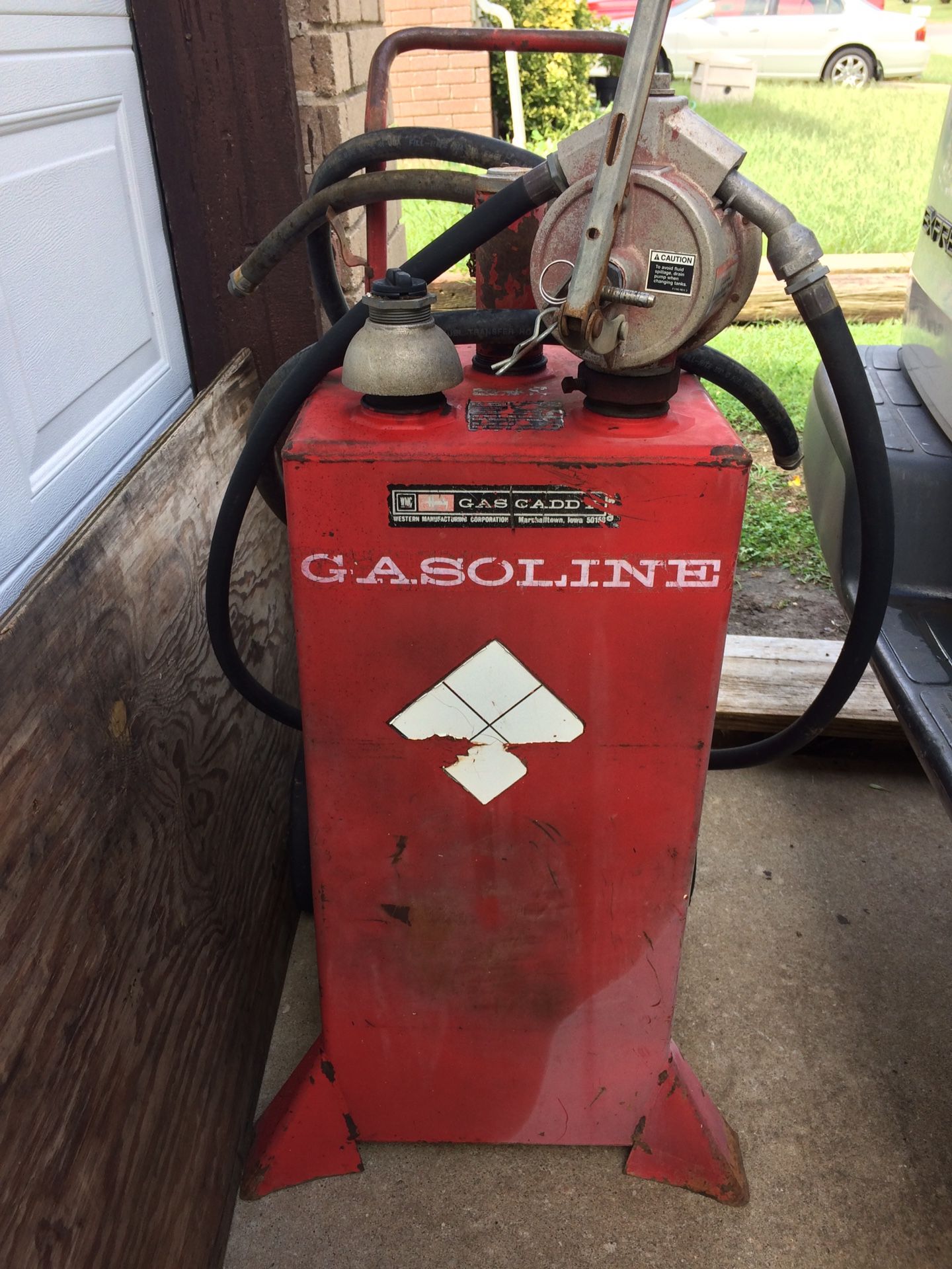 Western Manufacturing /Handy GC-30 gas/Diesel/Kerosene Caddy transfer tank .