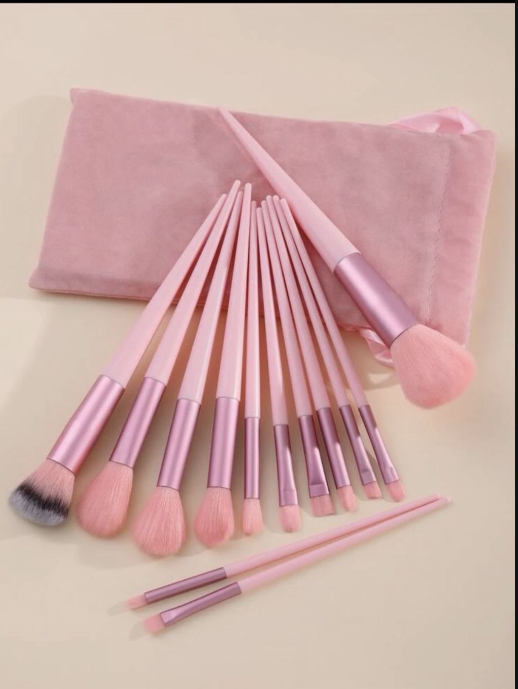 TODAY ONLY 15$ 13pcs Makeup Brush Set With Storage Bag