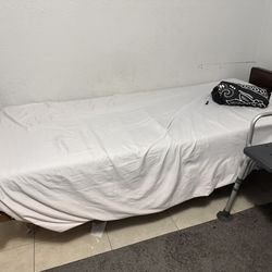 Hospital bed PICK UP ONLY