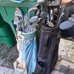  Golf clubs 