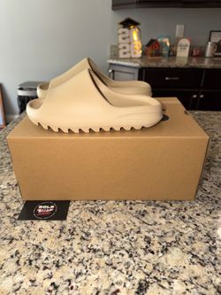 Size 7 Adidas Yeezy Slide Pure SKU GW1934 Brand New